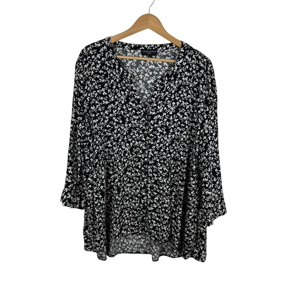 Cynthia Rowley Womens Floral Blouse Size 3X Black Roll Tab‎ Sleeve V-Neck Casual - Picture 1 of 10